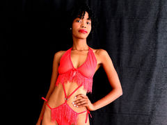 EmiliBonnie - female with black hair webcam at LiveJasmin
