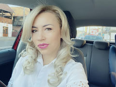 LiliamMor - blond female webcam at LiveJasmin