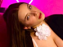LilianTintori - female with brown hair webcam at LiveJasmin