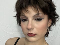 Lilkittyy - female with black hair webcam at LiveJasmin