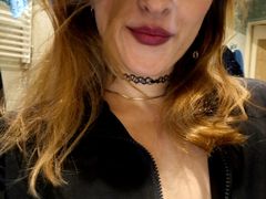 LilliSmell from LiveJasmin