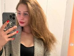 LillieMann from LiveJasmin