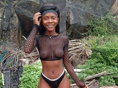 LillyAriana from LiveJasmin