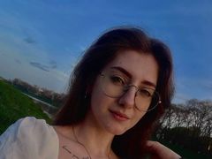 LillyMonroee from LiveJasmin