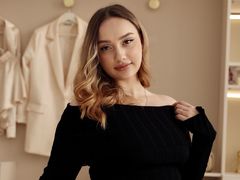 LilyCain from LiveJasmin