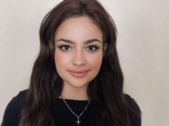 LilyCartere - female with brown hair webcam at LiveJasmin