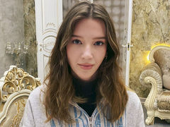 LilyHartwell from LiveJasmin