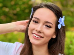 LilyLane - female with brown hair webcam at LiveJasmin