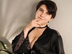 LilyMarlin - female with brown hair and  big tits webcam at LiveJasmin