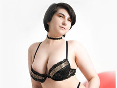 LilyMarlin - female with brown hair and  big tits webcam at LiveJasmin
