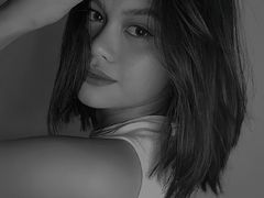 SillyLily from LiveJasmin