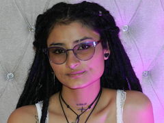 LilyRouset from LiveJasmin