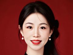 LilyWise from LiveJasmin