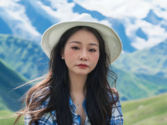 LinYiYi from LiveJasmin