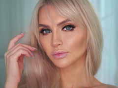 LinaBlum - blond female with  small tits webcam at LiveJasmin