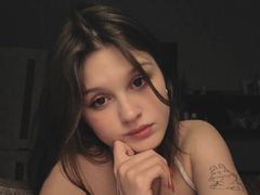 LinaBunnys from LiveJasmin