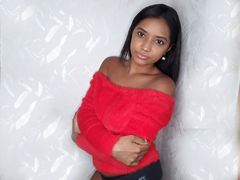 LinaFlowerbomb - female with black hair webcam at LiveJasmin