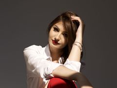 LinaMaison from LiveJasmin