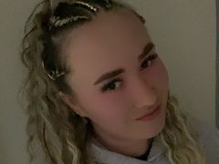 LinaSanders from LiveJasmin