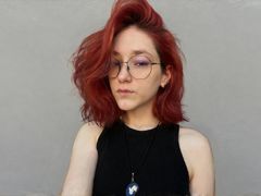 LinaWatter - female with brown hair webcam at LiveJasmin