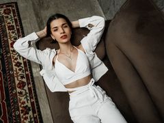 HighVoltageBB from LiveJasmin