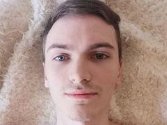 LionKewin from LiveJasmin