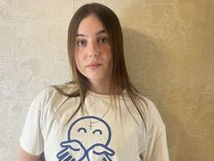 LisaAmore - female with brown hair webcam at LiveJasmin