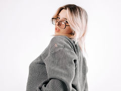 LisaBrenner - blond female with  big tits webcam at LiveJasmin