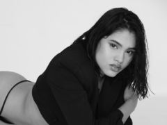 LisaColheman - female with black hair and  small tits webcam at LiveJasmin