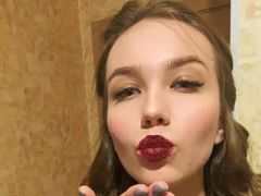 LisaFalse from LiveJasmin