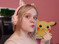 LisaLaas - blond female with  big tits webcam at LiveJasmin