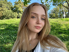 LisaMarly from LiveJasmin