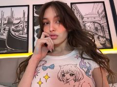 LisaMilne - female with black hair webcam at LiveJasmin