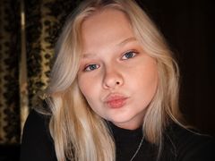 LisaNait from LiveJasmin