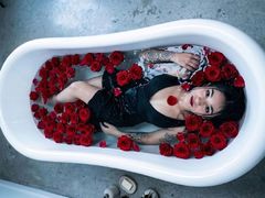LisaNovack - female with black hair webcam at LiveJasmin