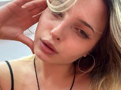 LisaTennder from LiveJasmin