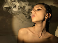 LisaVonn - female with brown hair and  big tits webcam at LiveJasmin