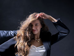 LissaDesso - female with brown hair webcam at LiveJasmin