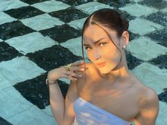 LissieVibes - female with brown hair webcam at LiveJasmin