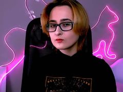 LixeLuna - blond female webcam at LiveJasmin