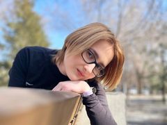 LixeLuna - blond female webcam at LiveJasmin