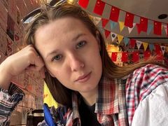 LiyaMayer - female with brown hair webcam at LiveJasmin