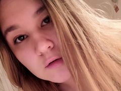 LiyaMia from LiveJasmin