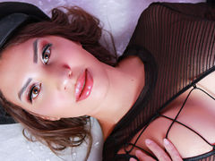 LizyLorente - female with black hair webcam at LiveJasmin