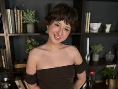 LizzyDiz from LiveJasmin