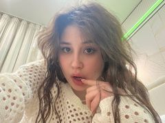 LolaBerry from LiveJasmin