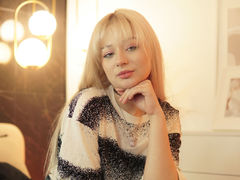 LolaNewton from LiveJasmin