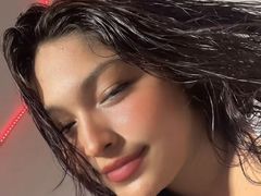 LolaZurich from LiveJasmin