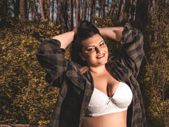 LollaMiles - female with black hair and  big tits webcam at LiveJasmin