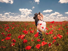 LollaMiles - female with black hair and  big tits webcam at LiveJasmin